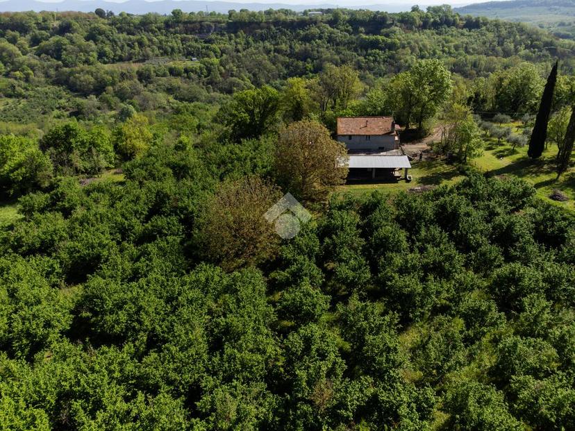 Casa indipendente in Strada Santirossi, Vitorchiano — foto 3 di 5
