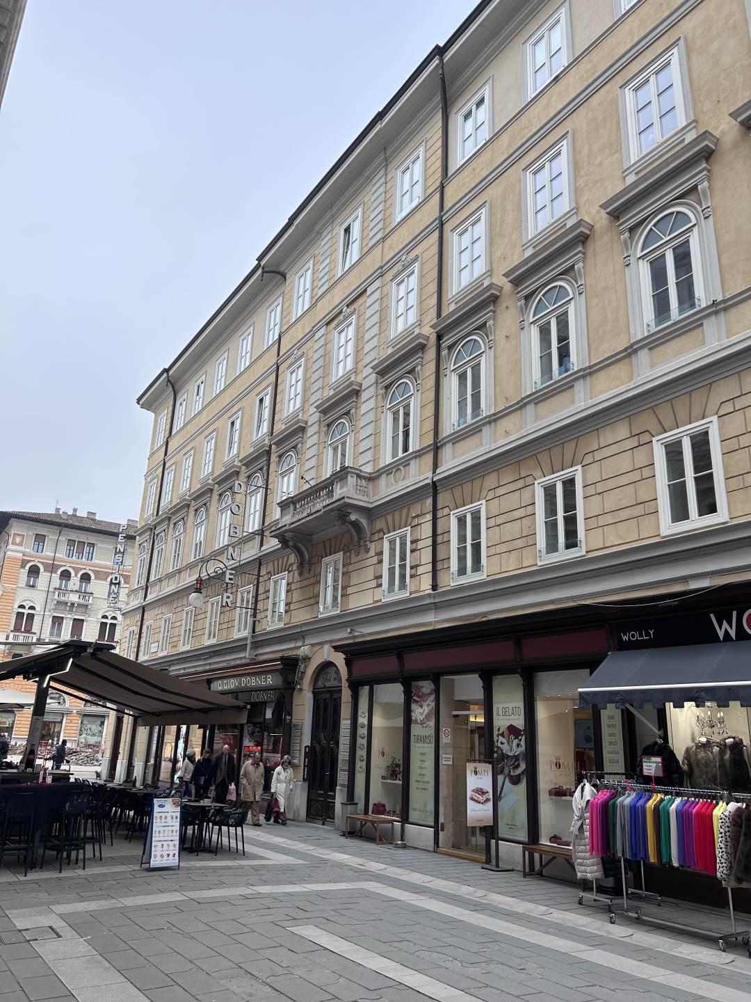Mansarda, Trieste