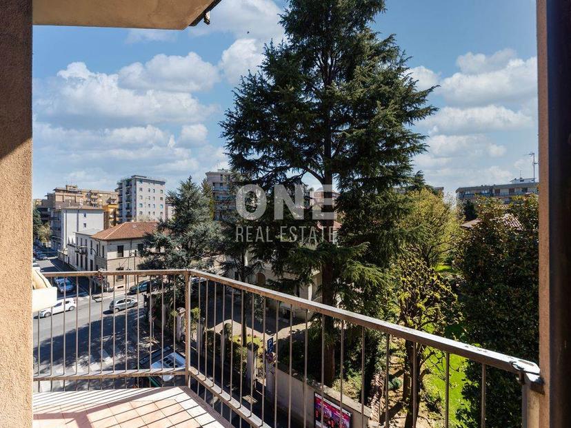 Bilocale in Via Gaetano Annoni, Monza