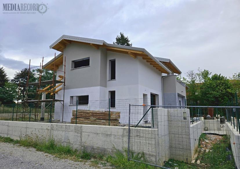 Villa a schiera in Via Rimembranze, Appiano Gentile — foto 2 di 5