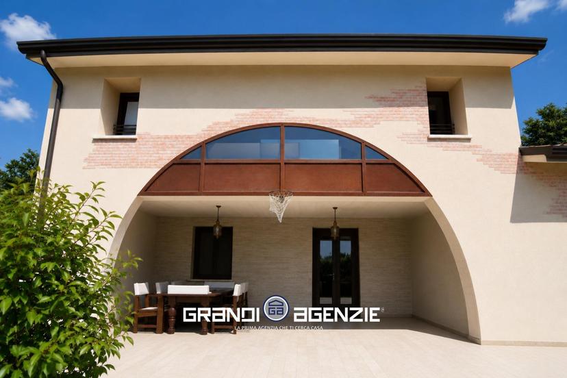 Casa indipendente in Via degli Alpini, Arcade — foto 2 di 5