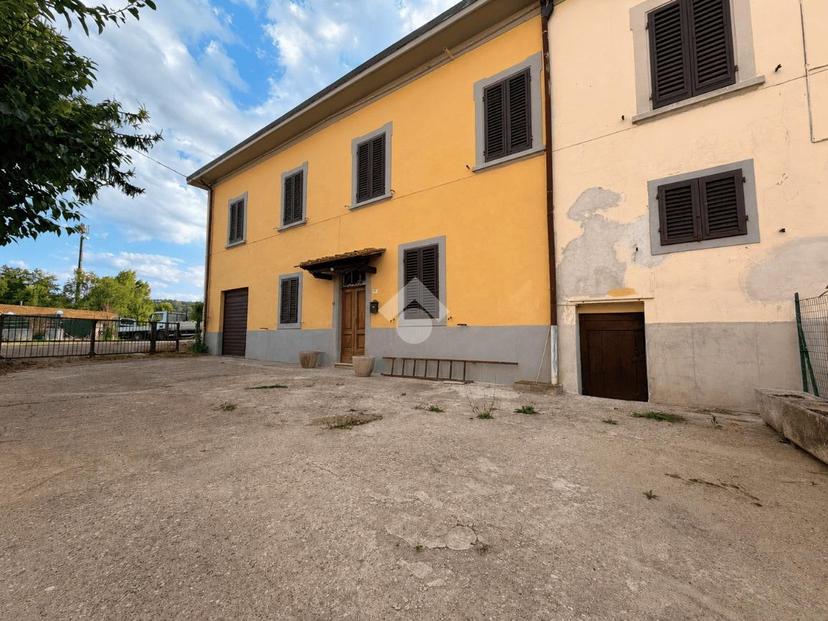 Villa a schiera in Via del Pinaccio 171, Montevarchi — foto 3 di 5