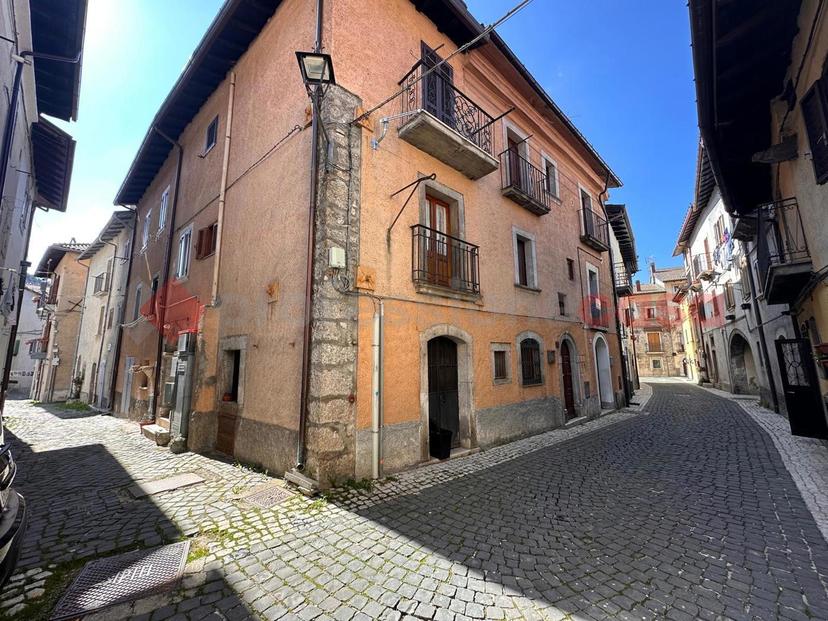 Casa indipendente in Via Valle San Paolo  10, Pescasseroli — foto 2 di 5