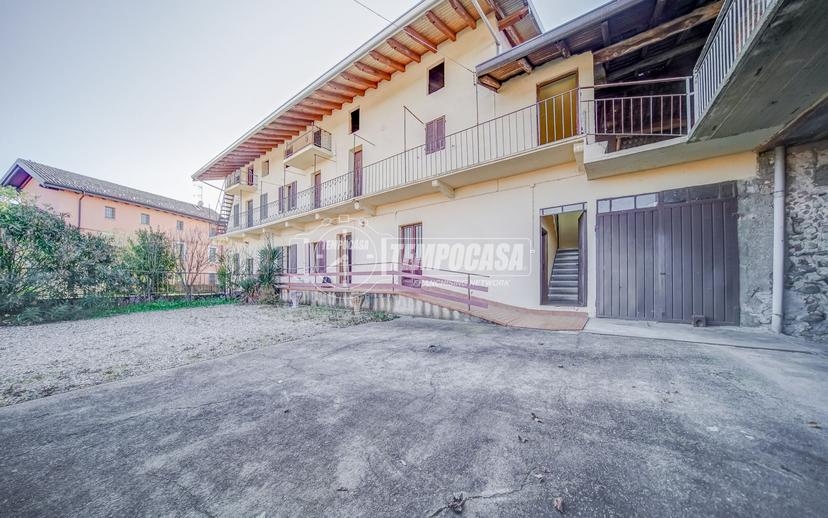 Cascina in Via Villa, Conturbia, Agrate Conturbia — foto 2 di 5