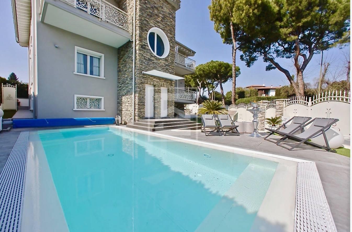 Villa in Via Caporali, Desenzano del Garda