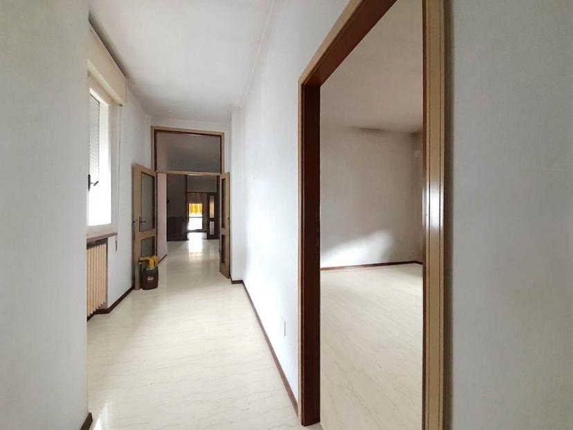 Appartamento in Viale Mantegazza, Rimini