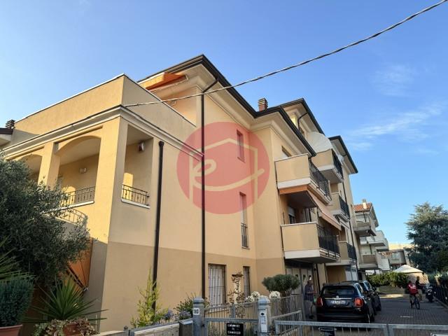 Attico, Santarcangelo di Romagna — foto 3 di 5