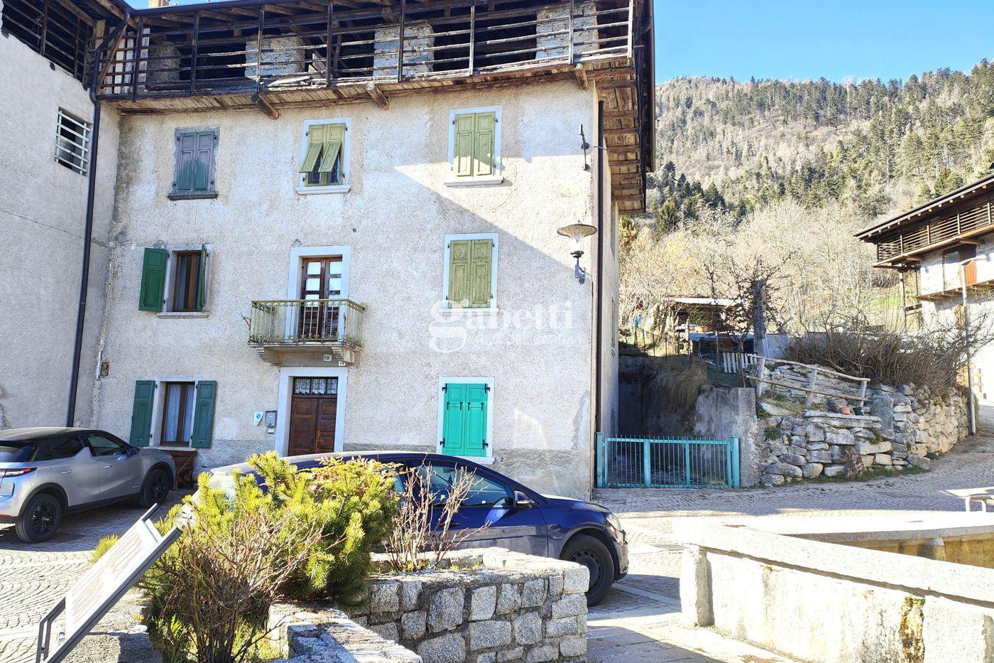 Terratetto plurifamiliare in Località Larido 48, Bleggio Superiore