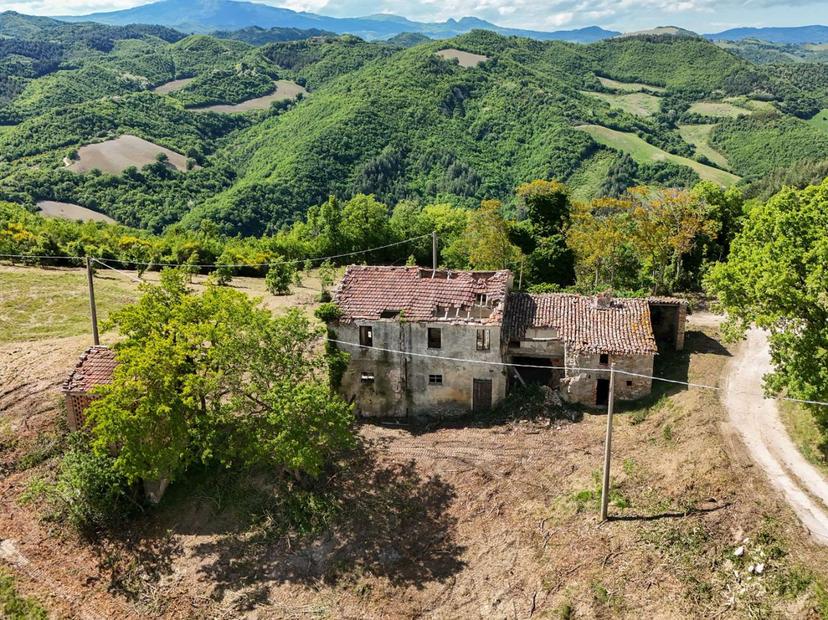 Rustico in Ca' Montone, Urbino — foto 4 di 5