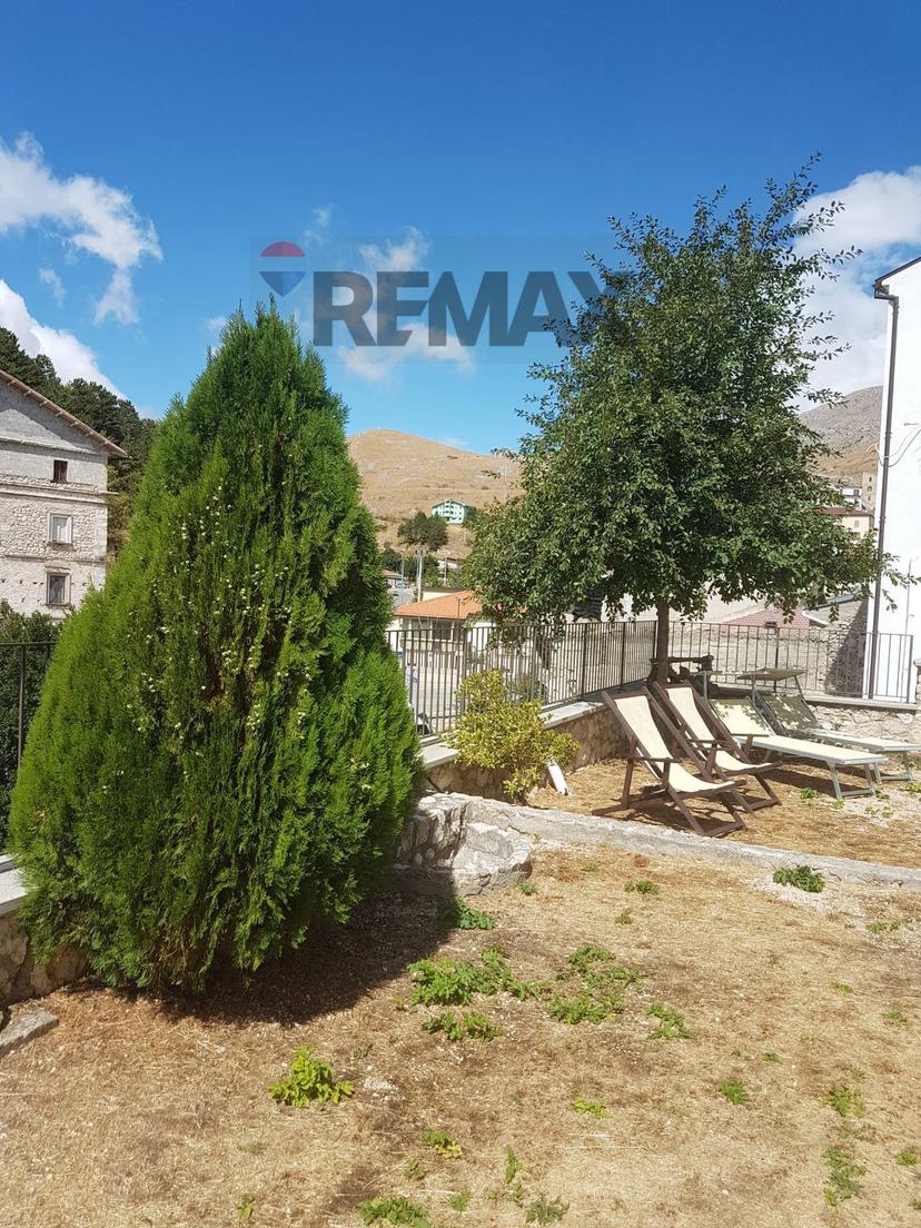 Casa indipendente in Via della Pineta 25, Castel del Monte — foto 4 di 5