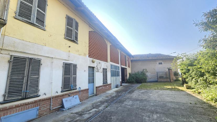 Casa indipendente in Regione Valle 20, Castell'Alfero — foto 3 di 5