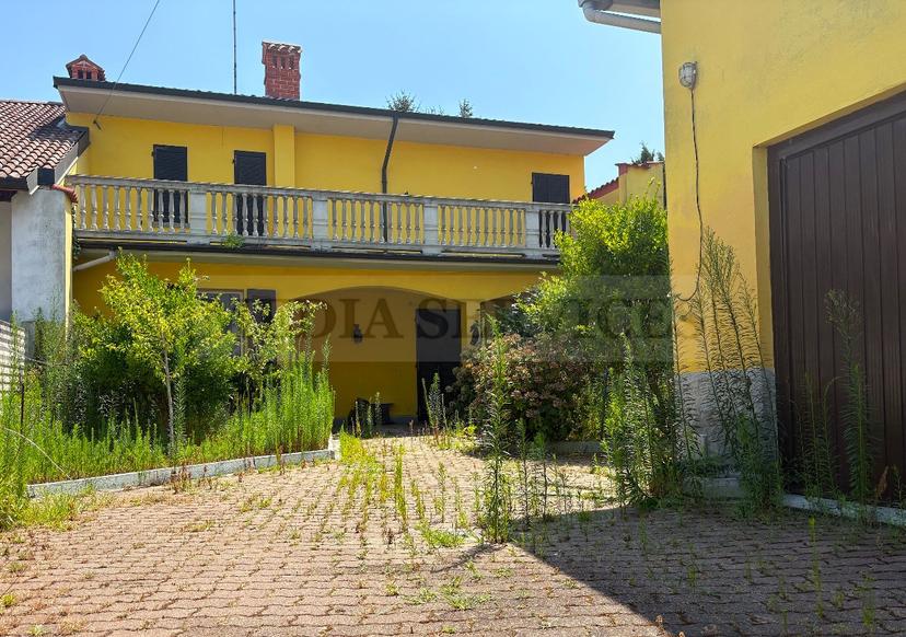 Casa indipendente in Vicolo Consortile N° 13, Garlasco — foto 4 di 5