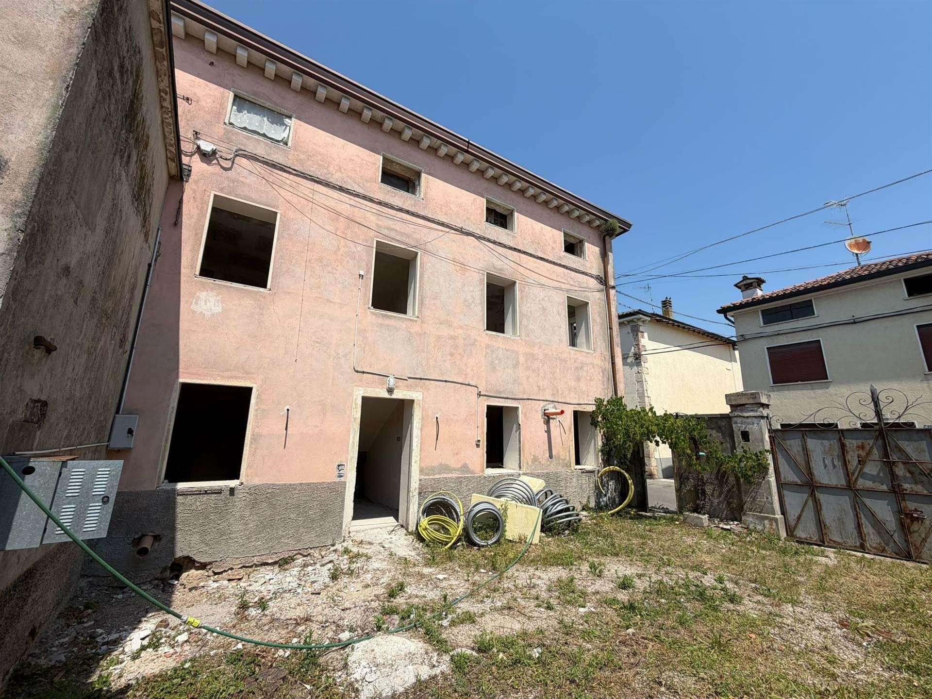 Terratetto in Via Madonetta, Montecchio Maggiore