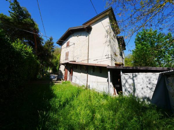 Terratetto plurifamiliare in Via Monfestino, Serramazzoni