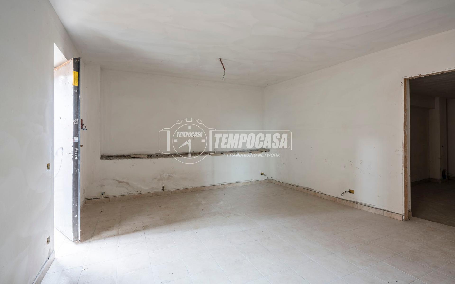 Trilocale in Località Corsciano, Corsciano, San Severino Marche
