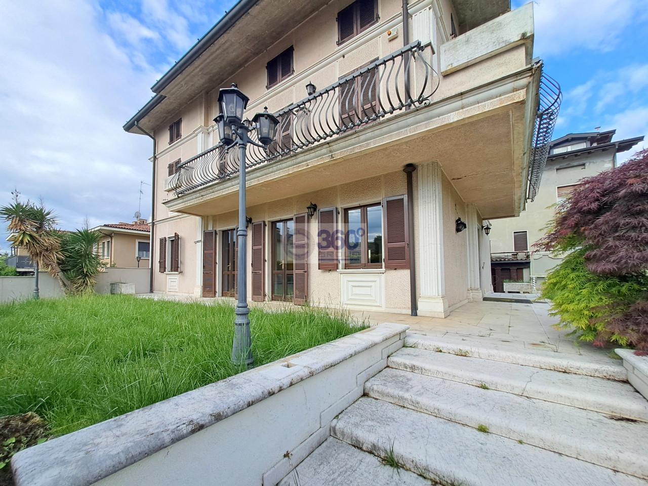 Trilocale in Via Marchiani, Passirano
