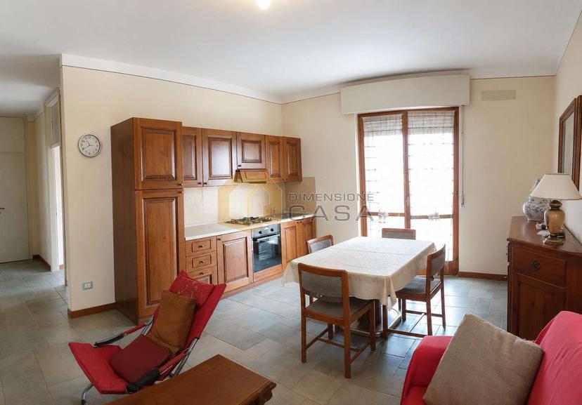 Trilocale in Via Sarca 9, Desenzano del Garda — foto 5 di 5