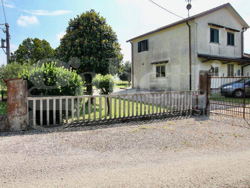Casa indipendente in San Giovanni  24, Ostellato — foto 3 di 5