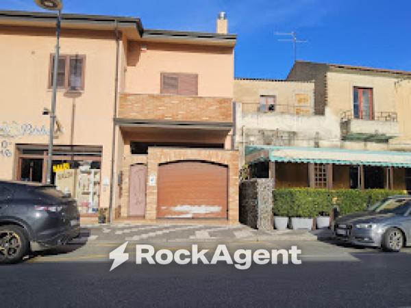 Villa a schiera in Strada Statale 106 Jonica 20, Caulonia