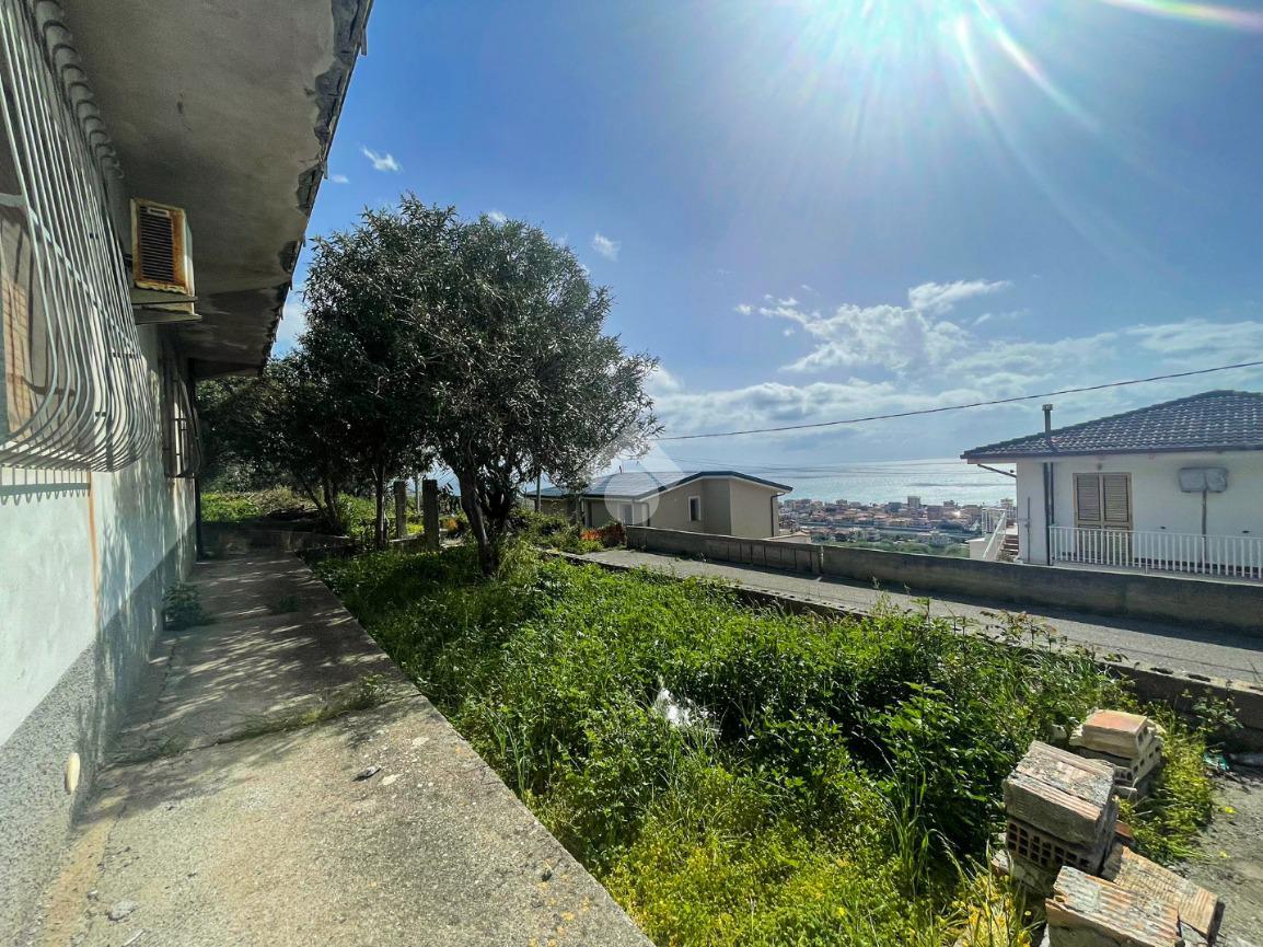 Appartamento in Via Martin Luther King 13, Falerna