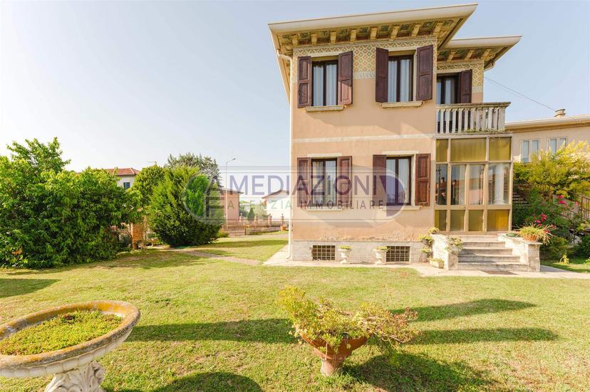 Villa bifamiliare in Via Boldani, Mira — foto 2 di 5