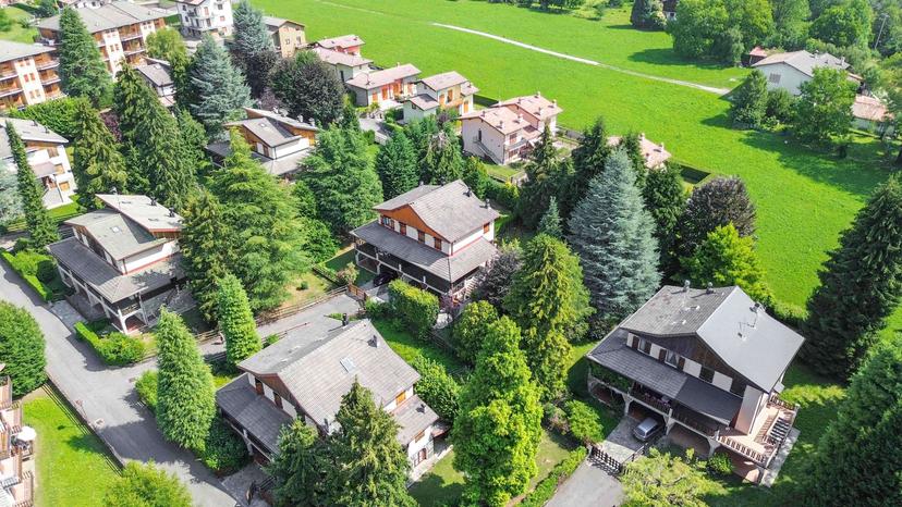 Villa bifamiliare in Villaggio del Sole, Castione della Presolana — foto 2 di 5