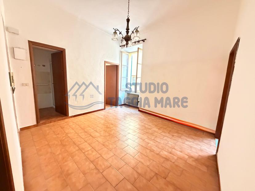 Quadrilocale in Via Nino Bixio, Riva Ligure — foto 2 di 5
