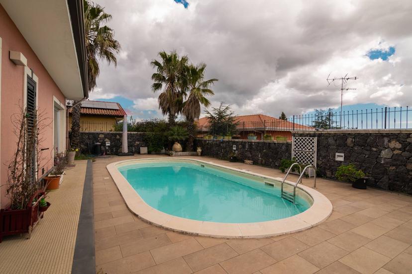 Villa in Piersanti Mattarella 16, Pedara — foto 3 di 5