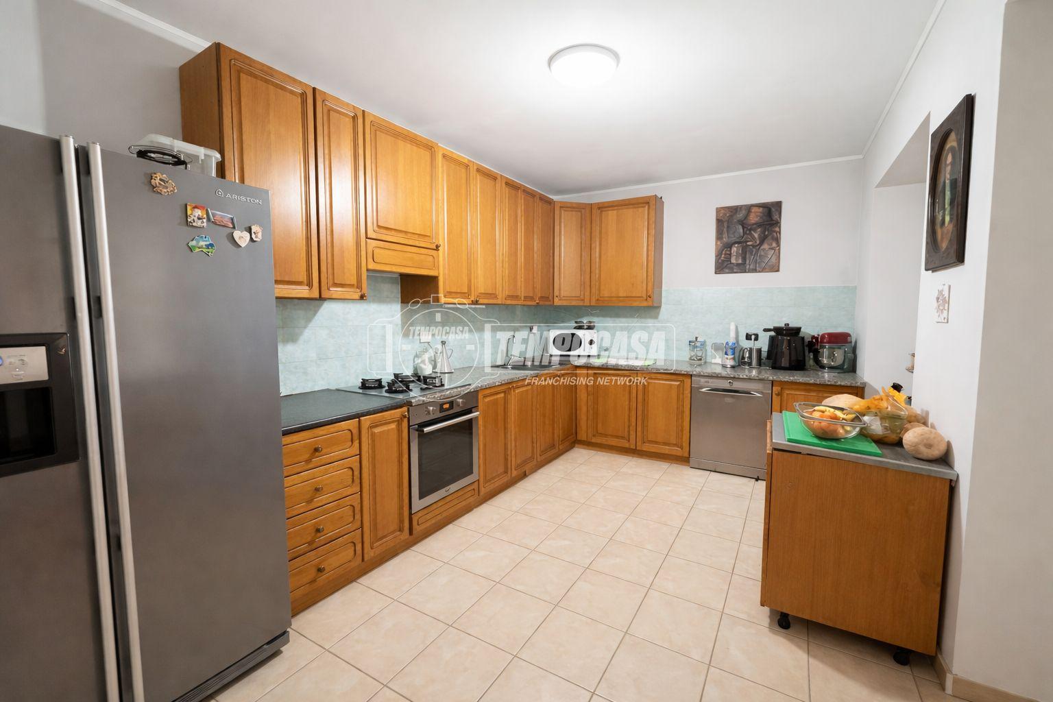 Casa indipendente in Frazione Chiagnotti, Forno Canavese