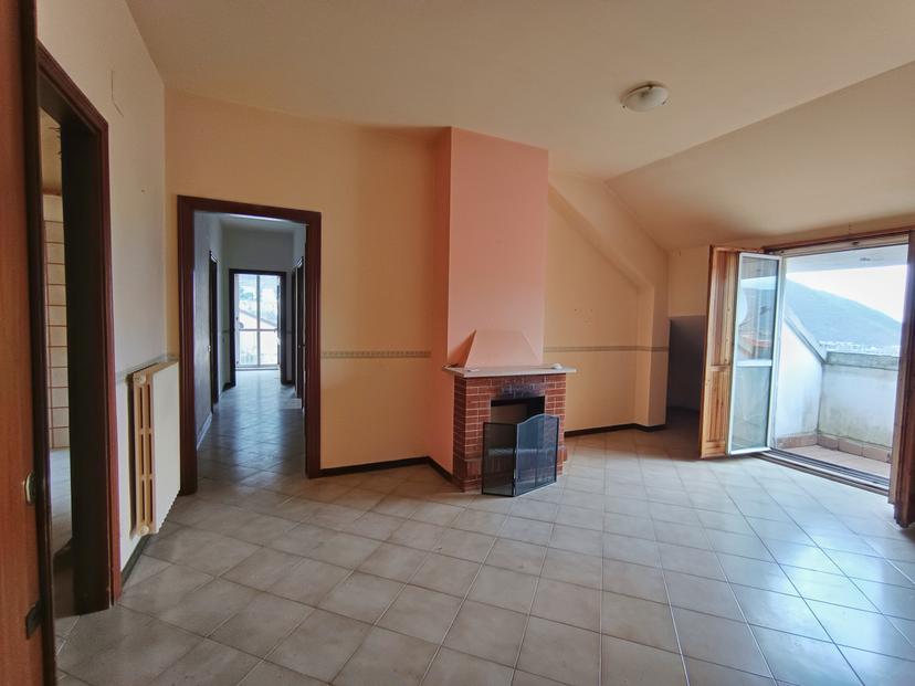 Quadrilocale in Via della Misericordia 95, Solofra — foto 3 di 5