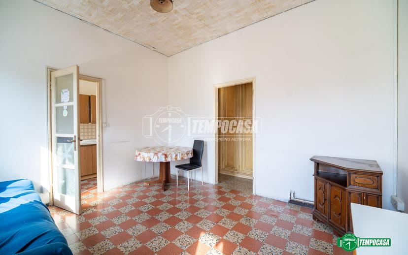 Bilocale in Via per Molteno, Oggiono
