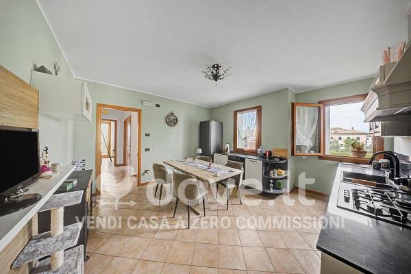 Trilocale in Via Antighe 17/12, Crocetta del Montello — foto 5 di 5