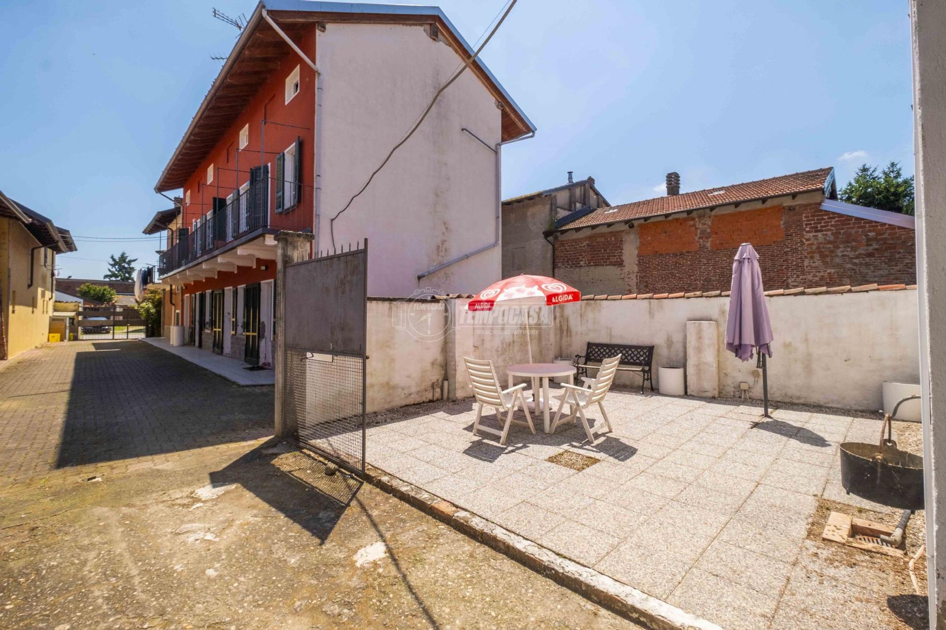 Casa indipendente in Via Vittorio Emanuele II, Vicolungo