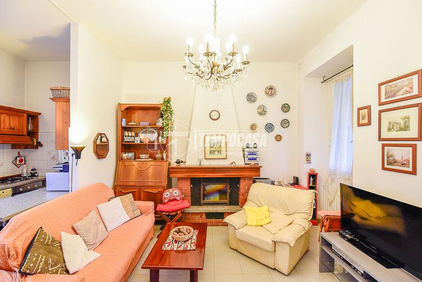Trilocale in Via Cantù 21, Montorfano — foto 2 di 5