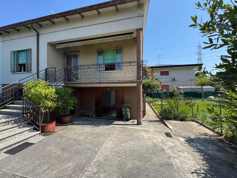 Casa indipendente in Via Matteotti, Sovizzo — foto 3 di 5