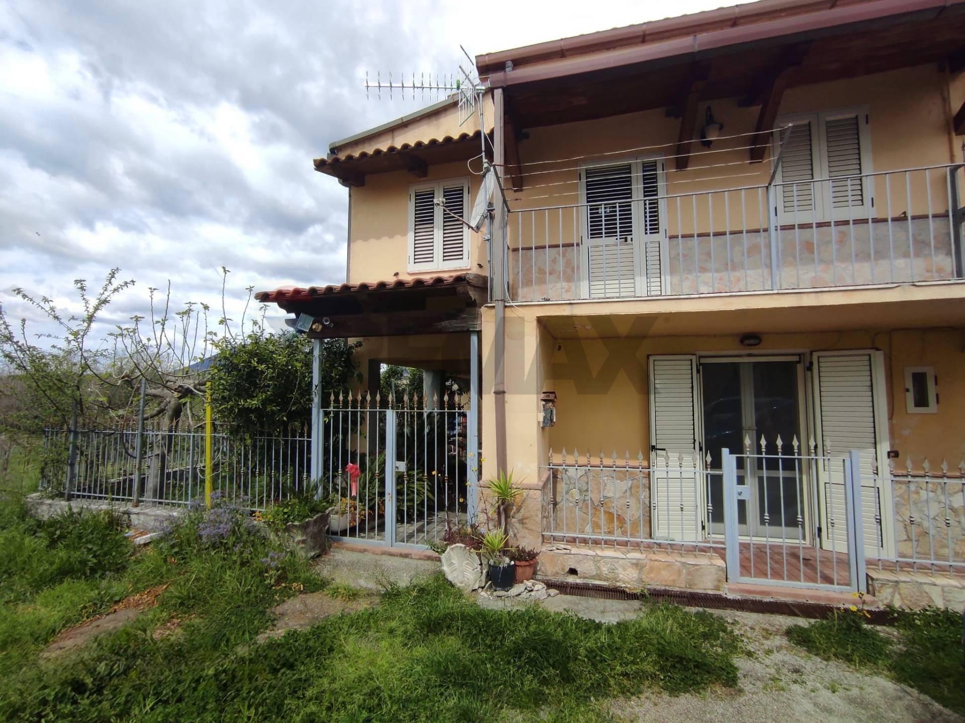Casa indipendente, Castelvenere