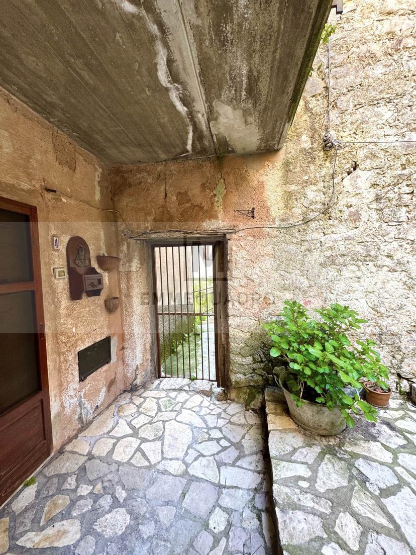 Trilocale in Corso Garibaldi, Lenola — foto 4 di 5