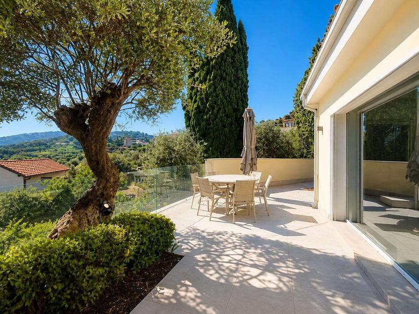 Villa unifamiliare in San Leonardo   51, Diano Marina — foto 2 di 5