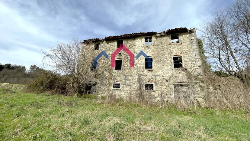 Rustico in Loc. Solceta, Castiglione di Garfagnana — foto 2 di 5
