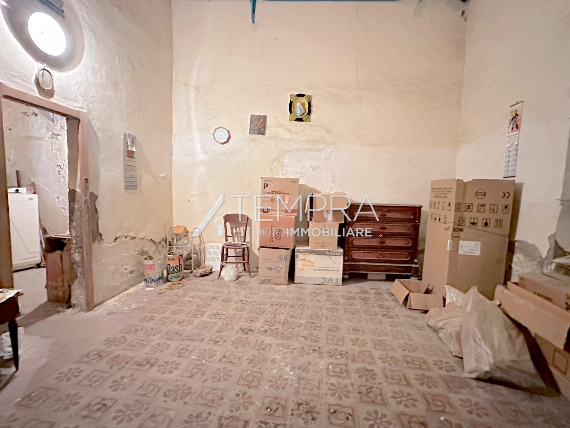Casa indipendente in Via Costa 22, Adrano