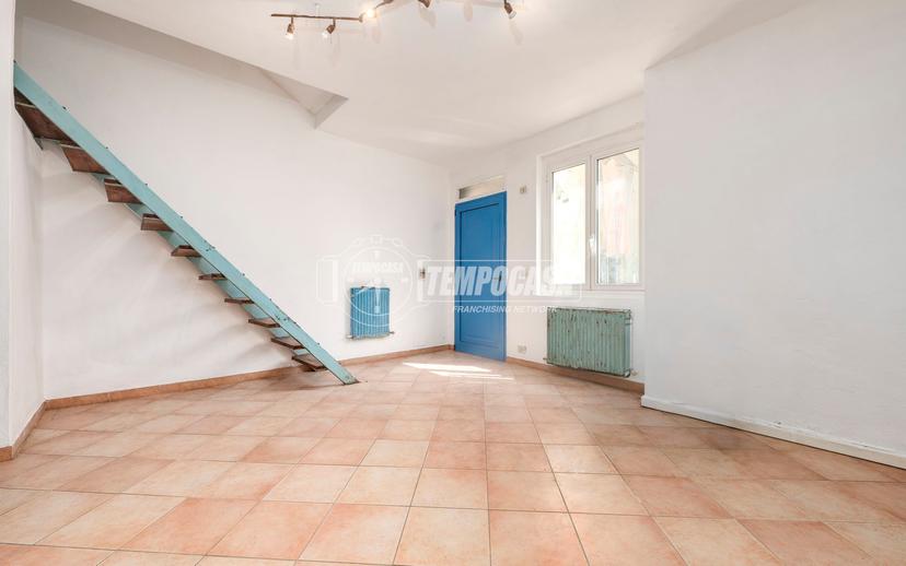 Trilocale in Via Barletti, Casarza Ligure