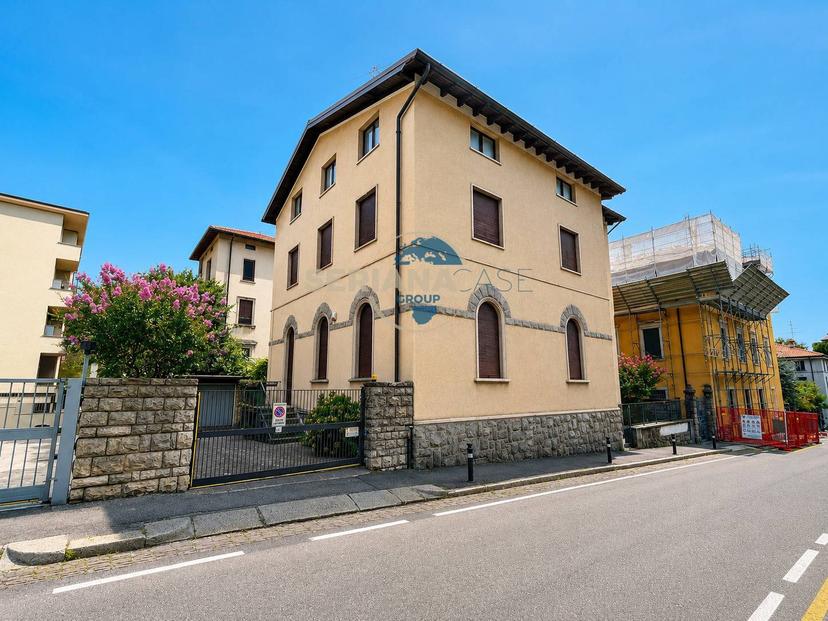 Quadrilocale in Via Santa Lucia, Bergamo