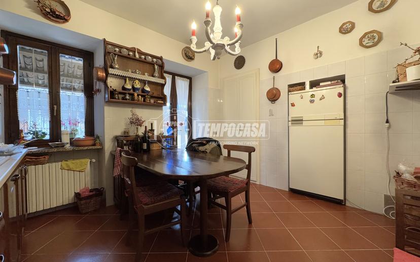 Casa indipendente in Via Maestra, Biella