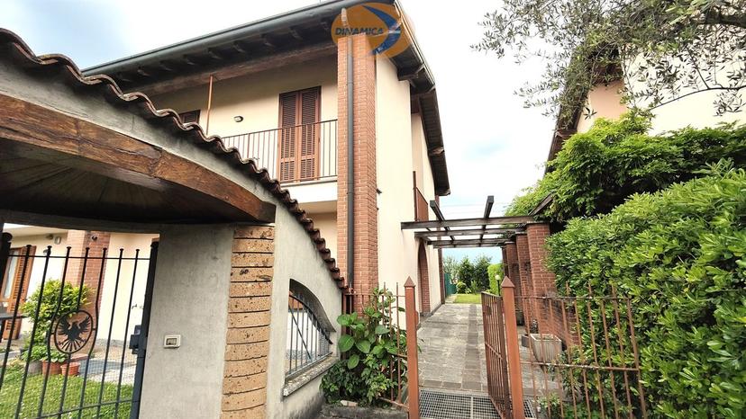Quadrilocale in Via Dante Alighieri 67, Castello di Brianza — foto 2 di 5