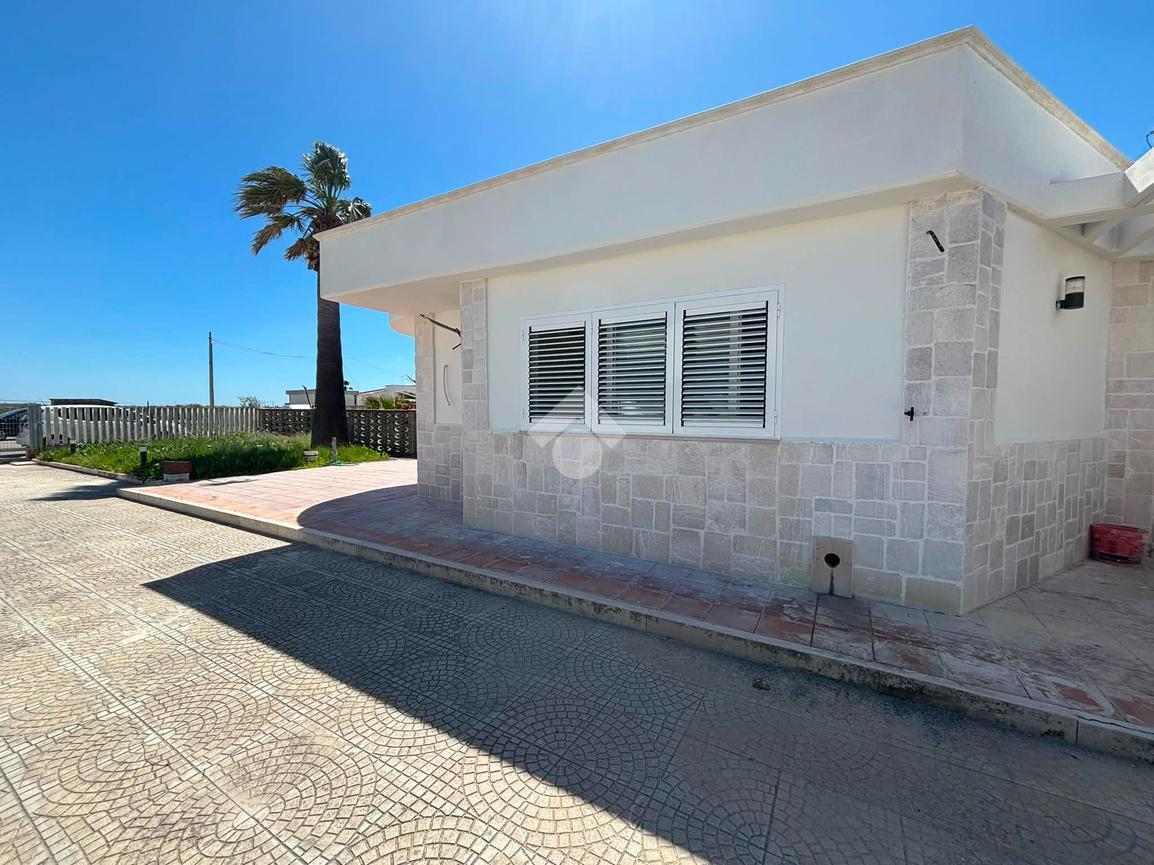 Villa in Viale Azzurro 3, Manfredonia
