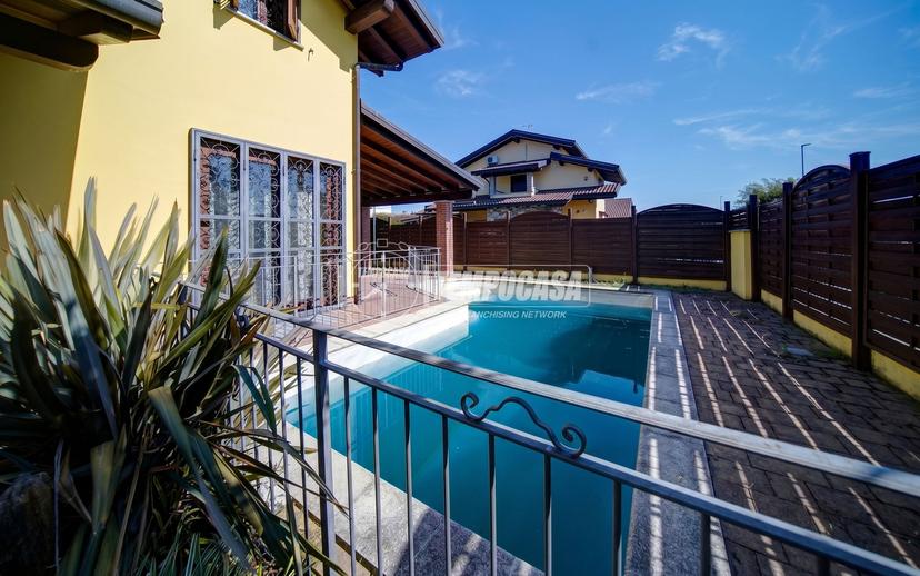 Villa in Via Monte Bianco, Pombia — foto 4 di 5
