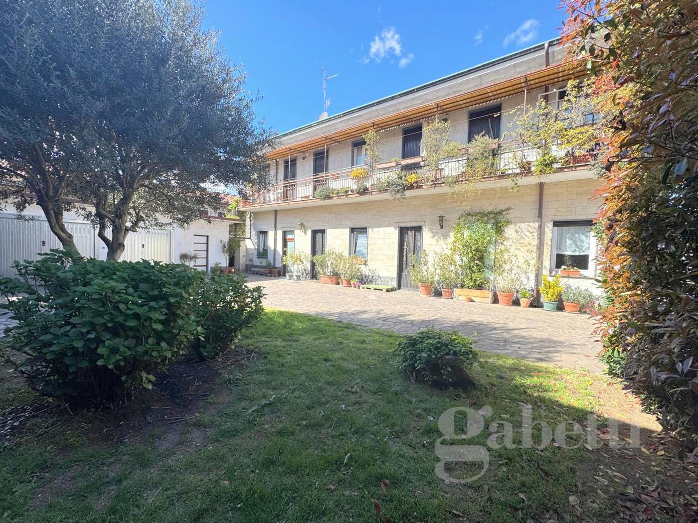 Casa indipendente in Via San Luigi Gonzaga 11, Busto Arsizio