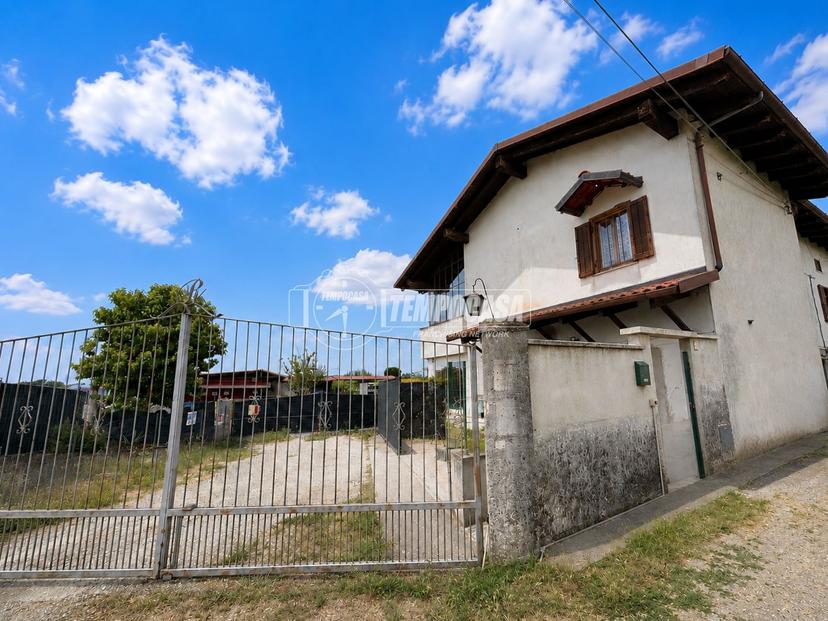 Casa indipendente in Strada Vecchia Livorno, Cigliano — foto 3 di 5