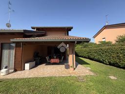 Villa in Via S. Rocco 4, Zeccone