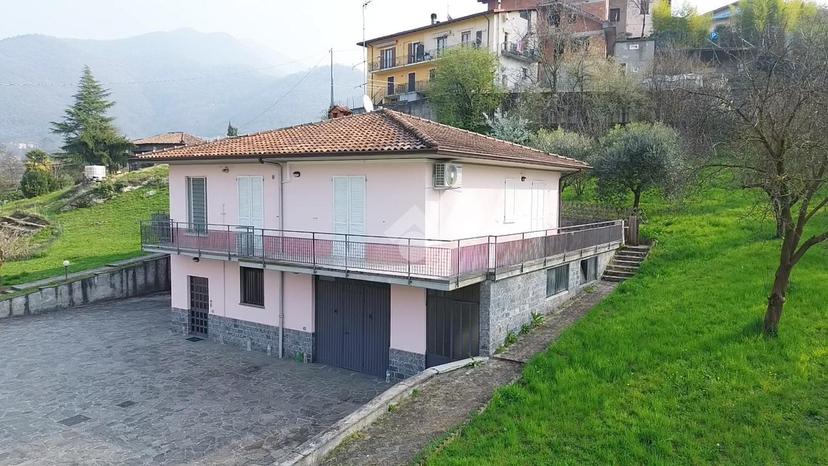 Villa in Via Campomatto 2, Sarnico — foto 4 di 5